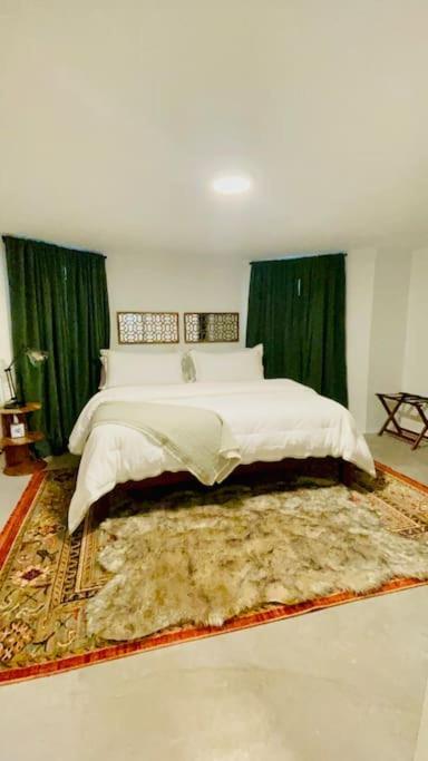 Private Garden Unit 1br/1ba *