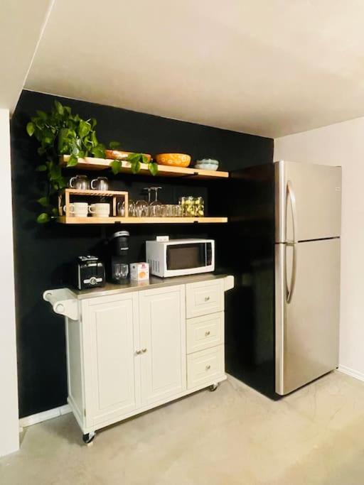 Private Garden Unit 1br/1ba Apartment Chicago