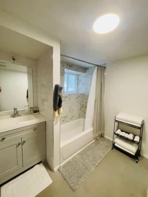 Apartment Private Garden Unit 1br/1ba