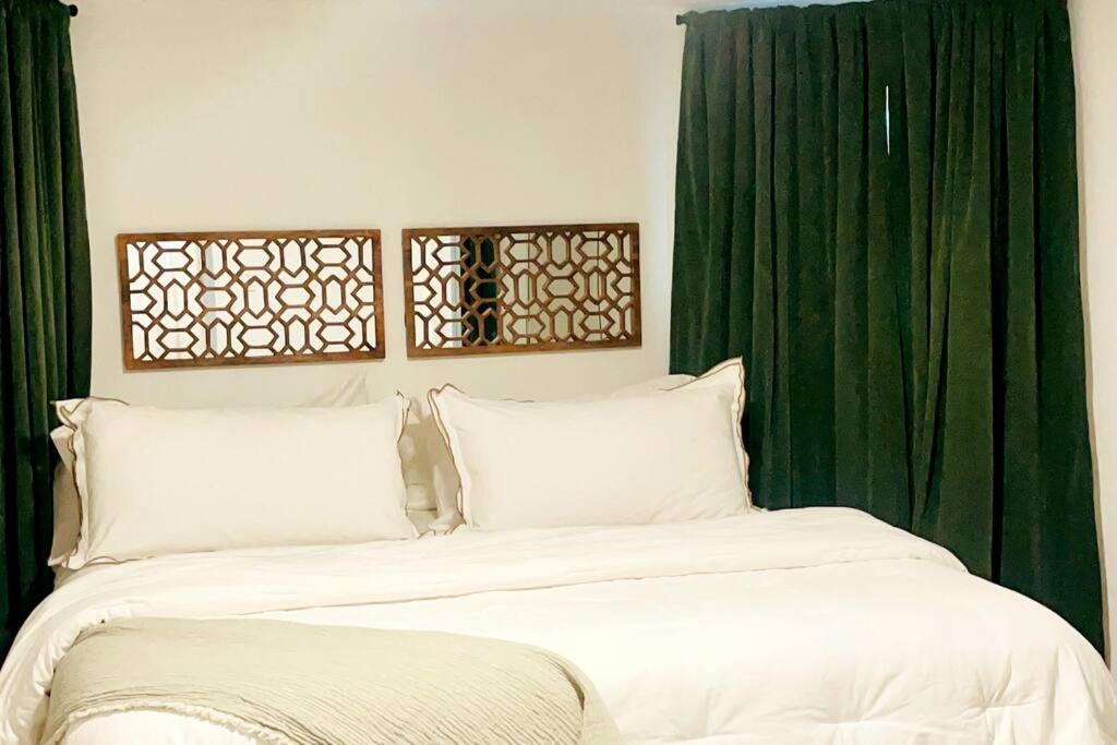 Private Garden Unit 1br/1ba Apartment